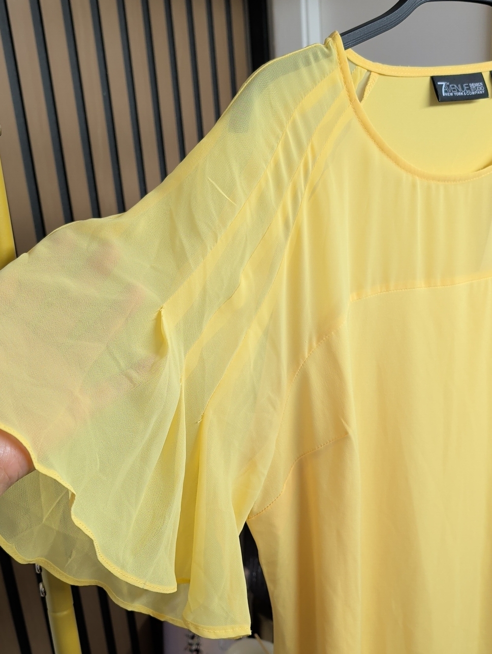New York & Company Yellow Flutter Sleeve Blouse, Large. NWT - Picture 4 of 8